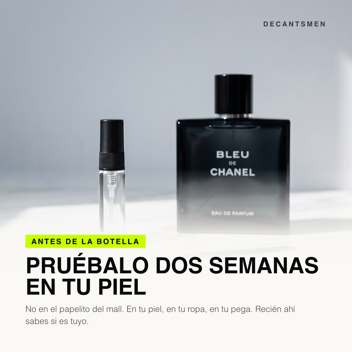 Decant de Bleu de Chanel Eau de Parfum junto a la botella original: pruebalo dos semanas en tu piel