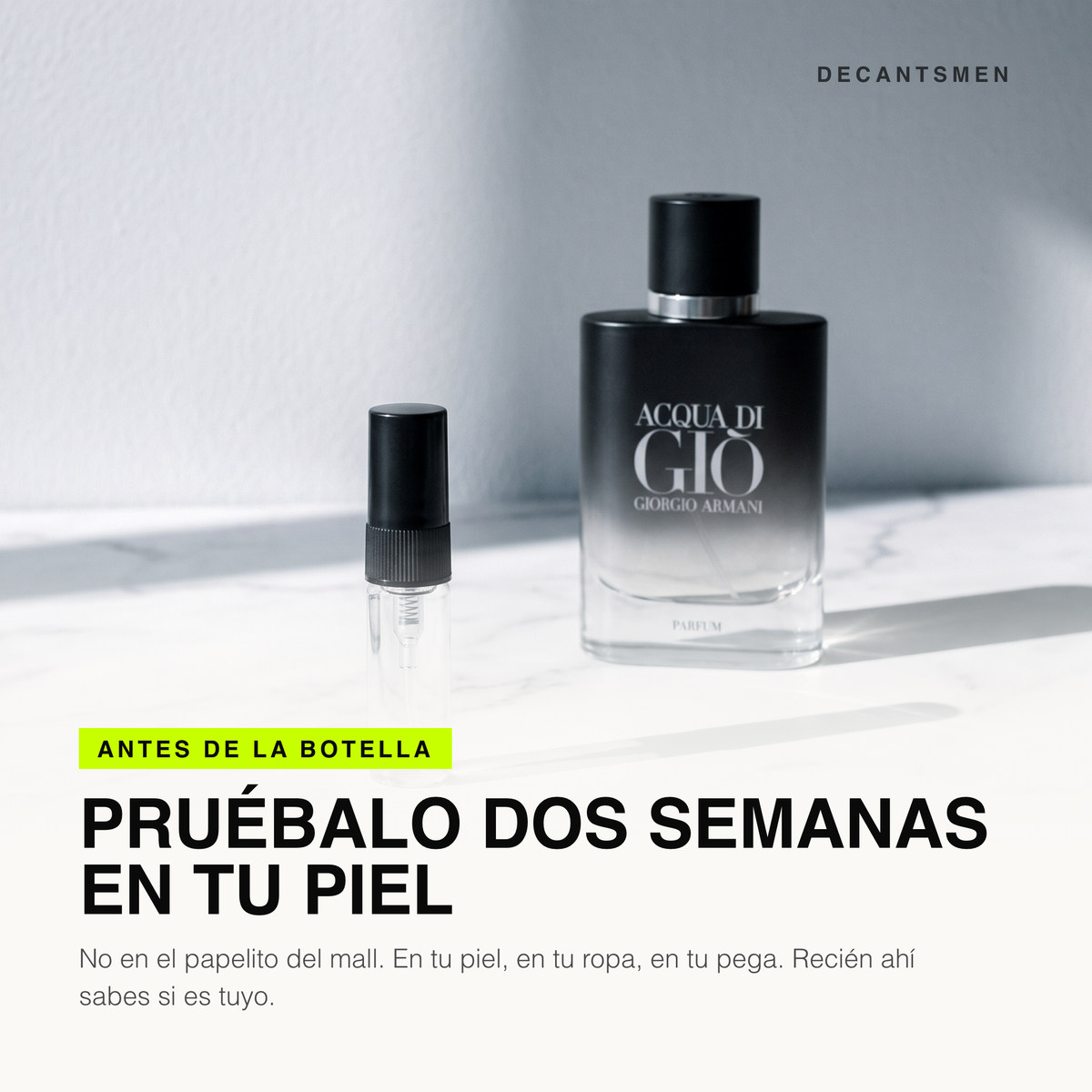Decant de Acqua di Giò Parfum junto a la botella original: pruebalo dos semanas en tu piel
