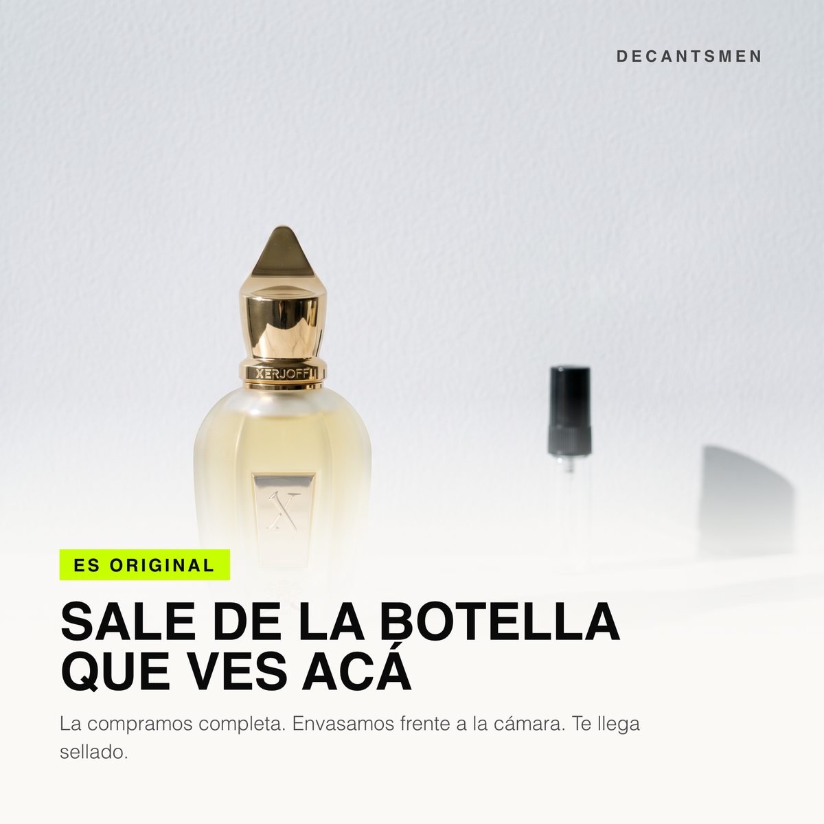 El decant de Xerjoff Naxos sale de la botella original, envasado frente a la camara